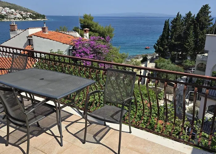Aequum Maison d'hôtes Okrug Gornji