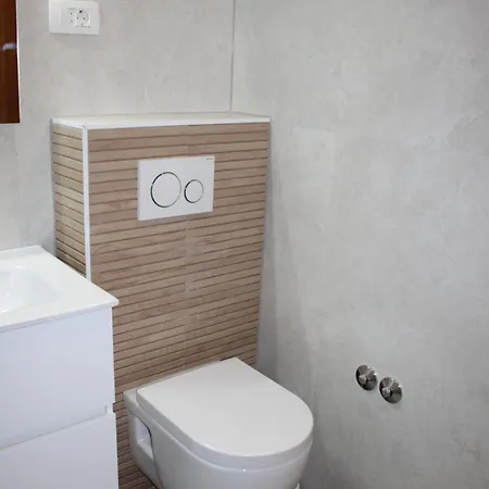 Aequum Okrug Gornji