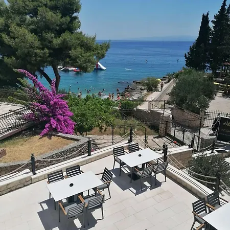 Guest house Villa Aequum Okrug Gornji