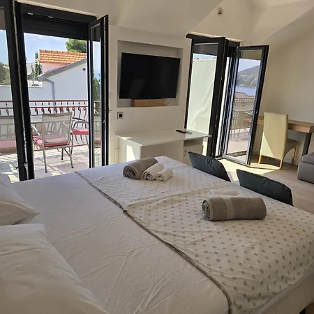 Villa Aequum Okrug Gornji