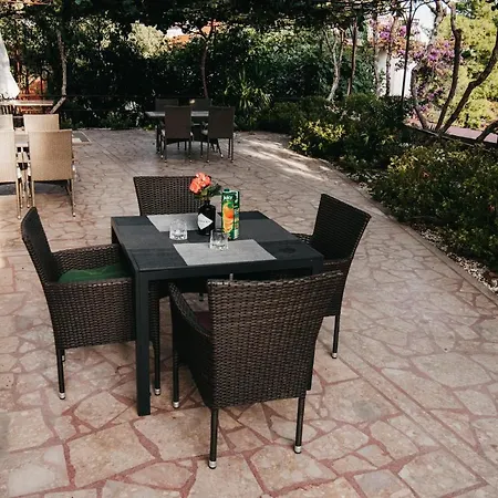 Villa Aequum Okrug Gornji